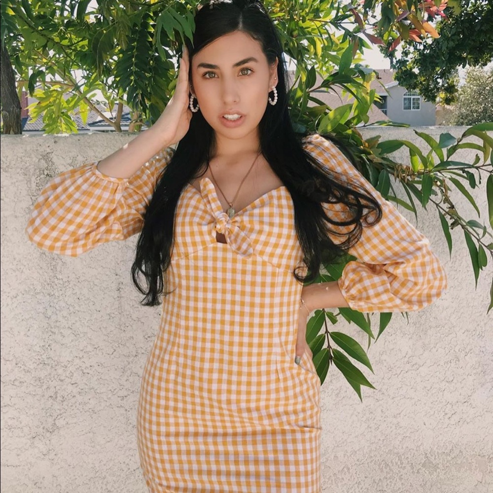 Yellow dress